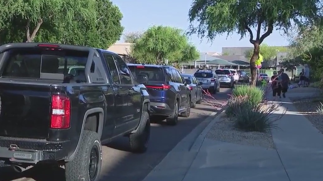 I-17 closure: North Phoenix neighborhoods flooded with cars