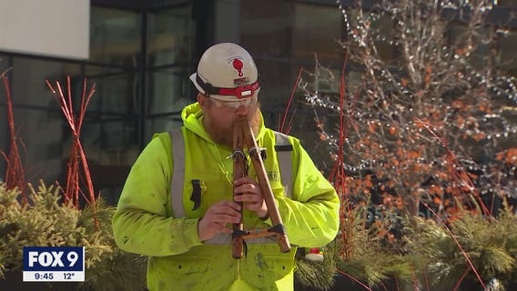 'Flute Guy' brings soothing sounds to downtown Minneapolis