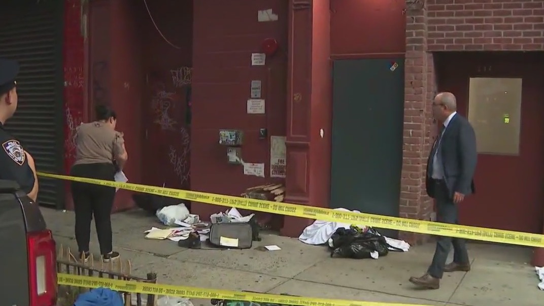 East Village stabbing leaves 1 dead, 2 injured