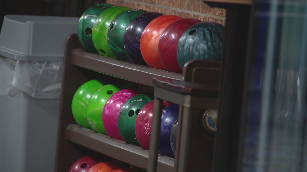 Flint man accused of stealing money from charity bowling event