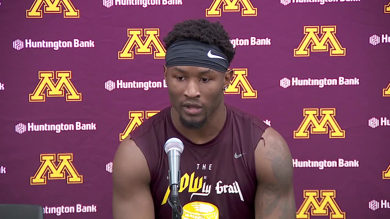 Gophers players talk 12-10 win over Iowa