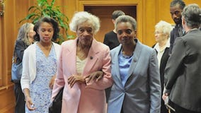Lightfoot's mother passes away