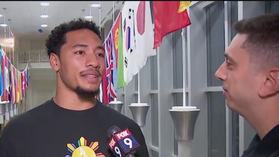 Minnesota Vikings player gives back