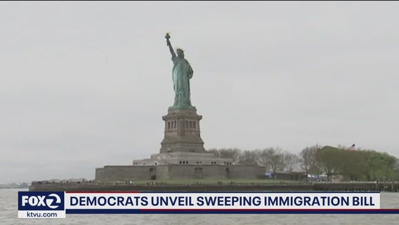 Democrats unveil sweeping immigration reform bill