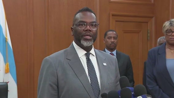 Chicago Mayor Brandon Johnson aims to tackle city's $1.1B budget deficit