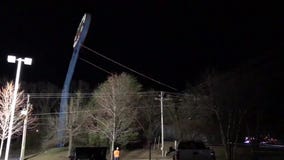 Potomac Mills sign removed by crews