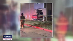 Car crash with FW apartment building kills 1