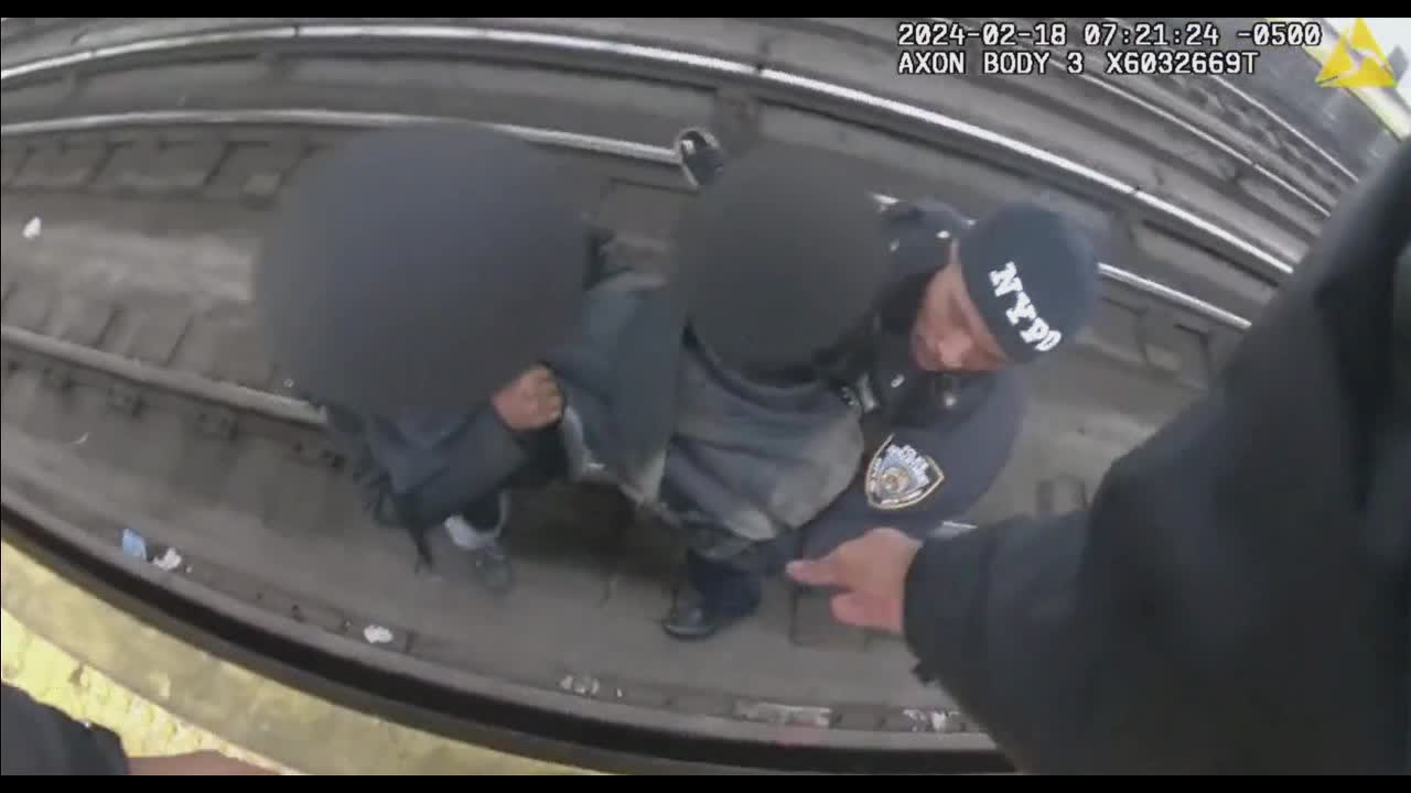 NYPD body-cam captures dramatic subway rescue