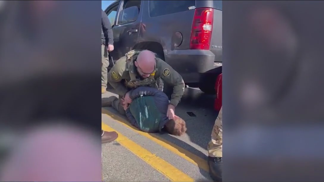 Violent CBP confrontation in Evanston