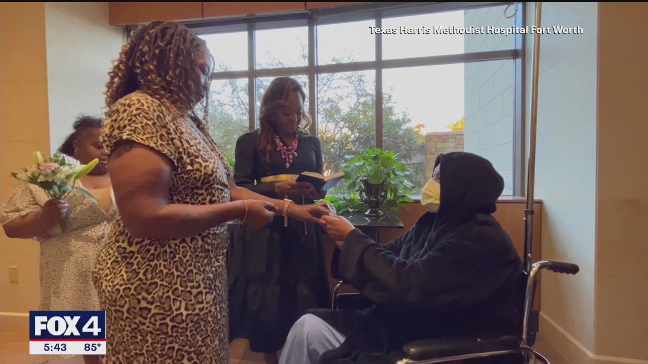 Man celebrates new kidney with hospital wedding