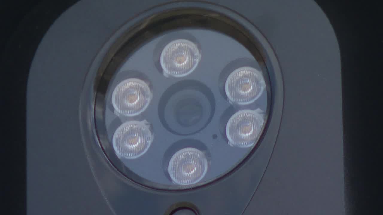 Retailers share AI camera data with police