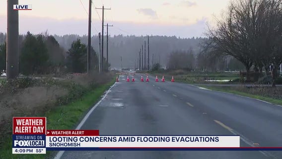 Kayakers accused of looting flooded Snohomish property, items later returned