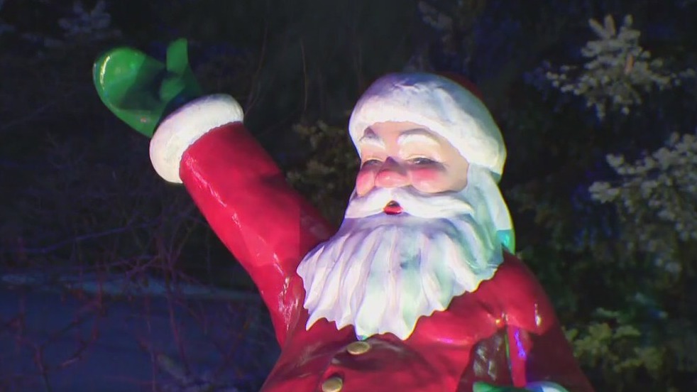 Berkley hosts annual tree lighting and holiday parade