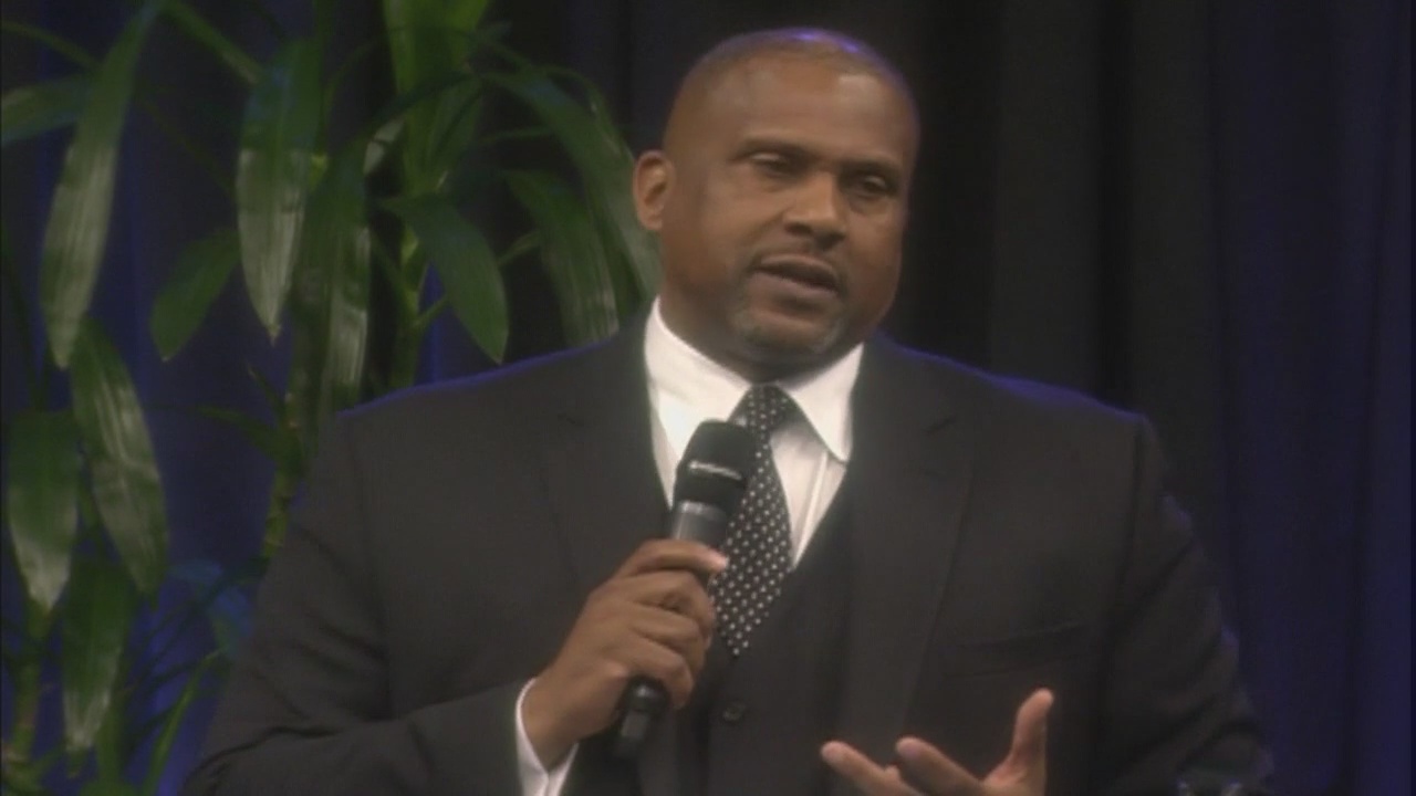 Beloved community hero EJ Jackson honored at memorial service | FOX 11 ...