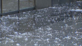 Chicago warns to watch for falling ice