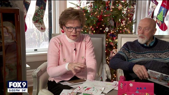 Hudson woman helps Santa answer his mail
