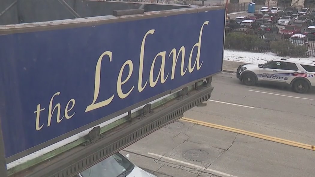 Tenants displaced as apartment building shuts down