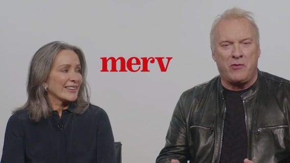 Gino talks with actors of 'Merv'