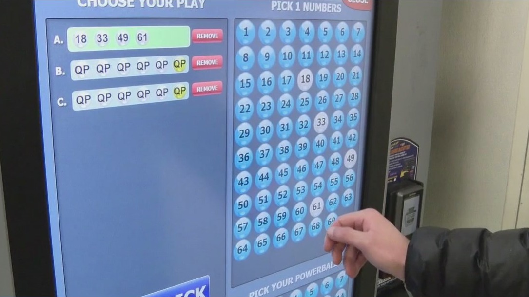 Powerball jackpot grows to $1B ahead of Sat. draw