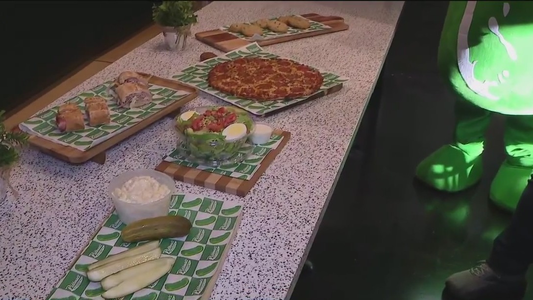 PIckleman's Gourmet Cafe opens in Glendale