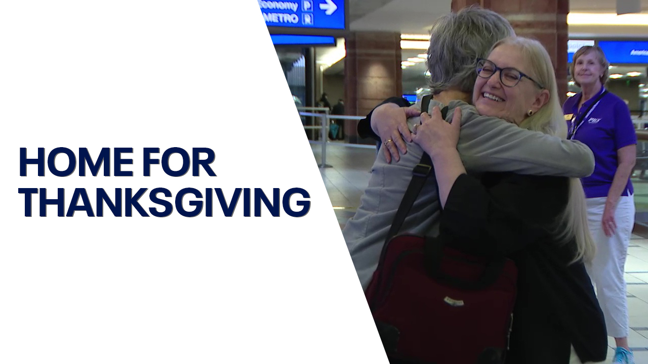Sky Harbor Airport sees holiday travel rush