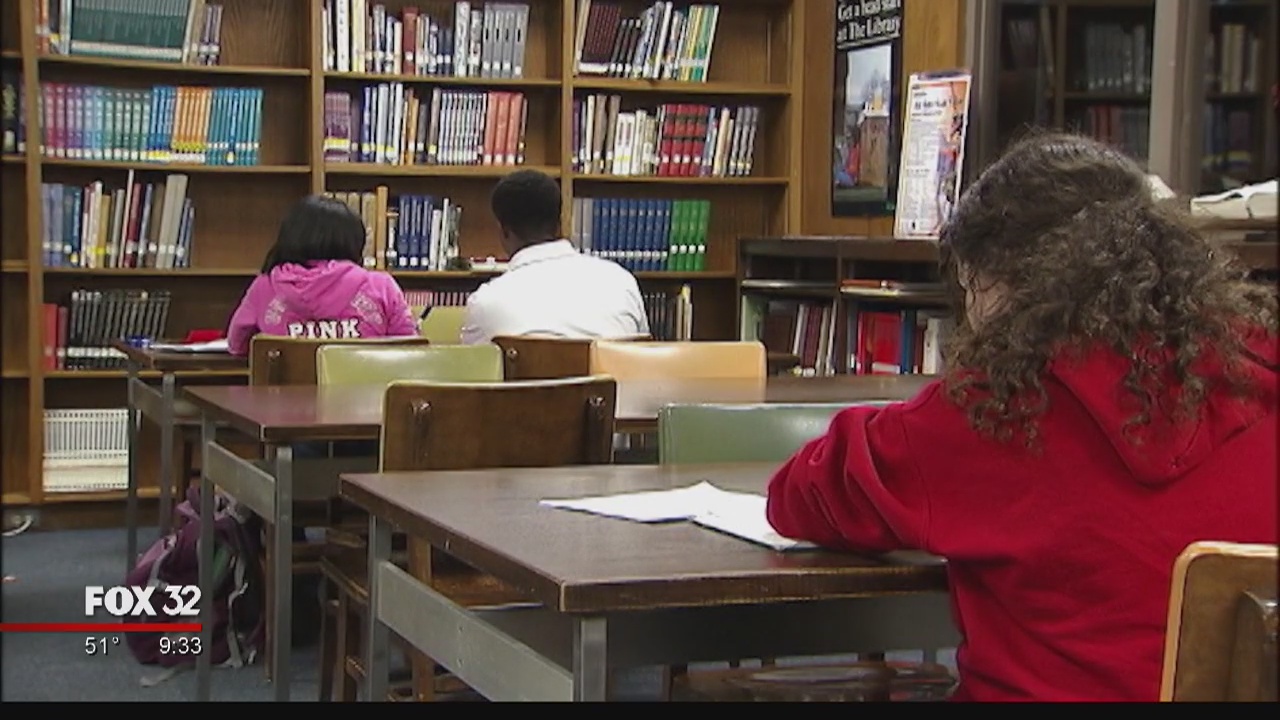 CPS prepares to cut more spending, staff | FOX 32 Chicago