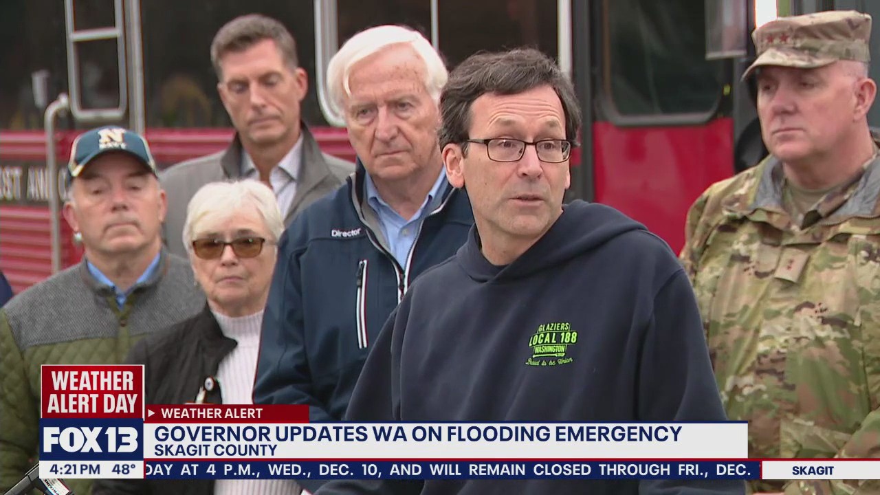 'Flood levels are potentially historic': Governor warns WA as flooding threatens levees