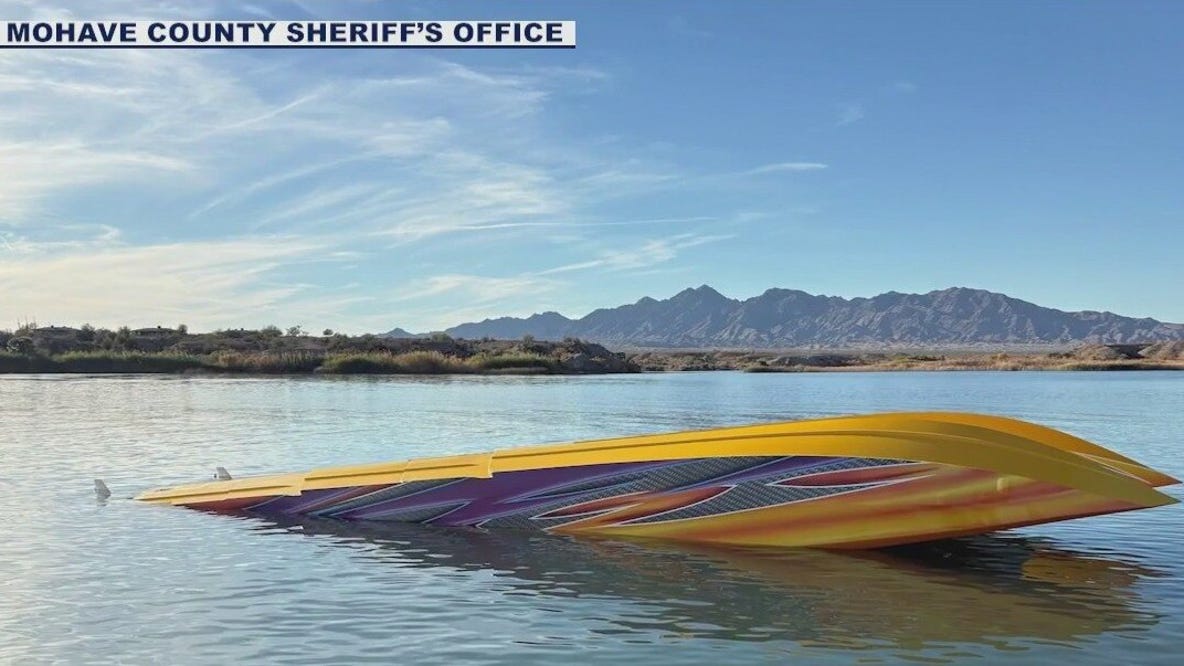 3 hurt after boat hits sandbar on Colorado River