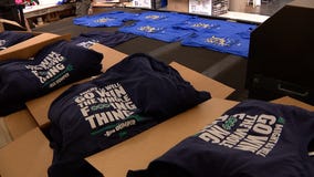 Seattle print shop turns out Mariners playoff shirts around the clock
