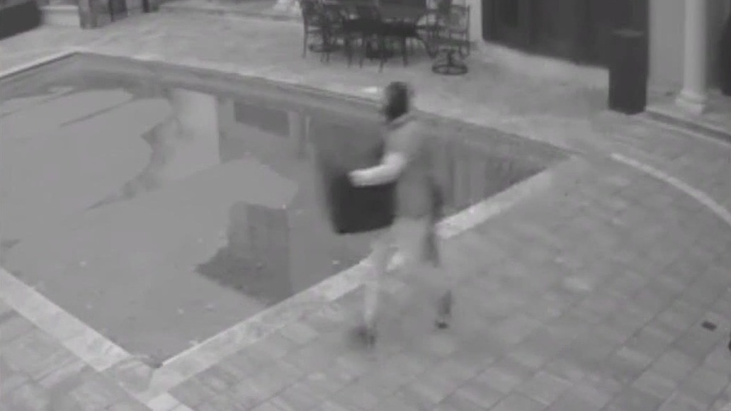 Victim issues warning after safe theft: preview