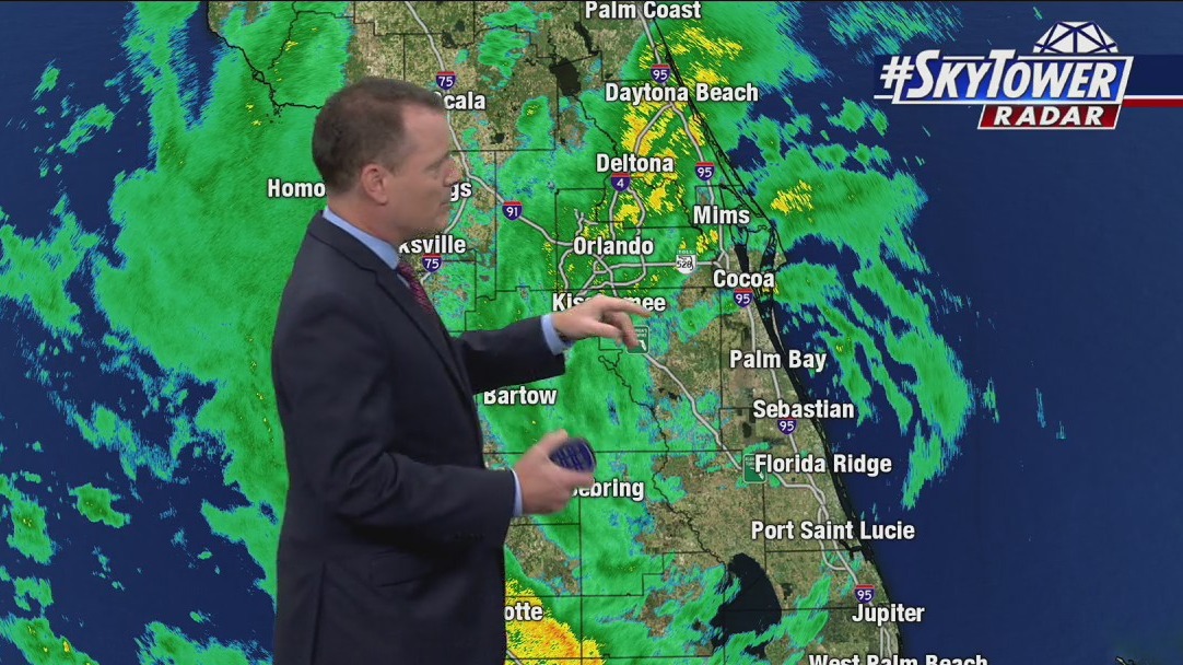 Nicole makes landfall as Category 1 hurricane