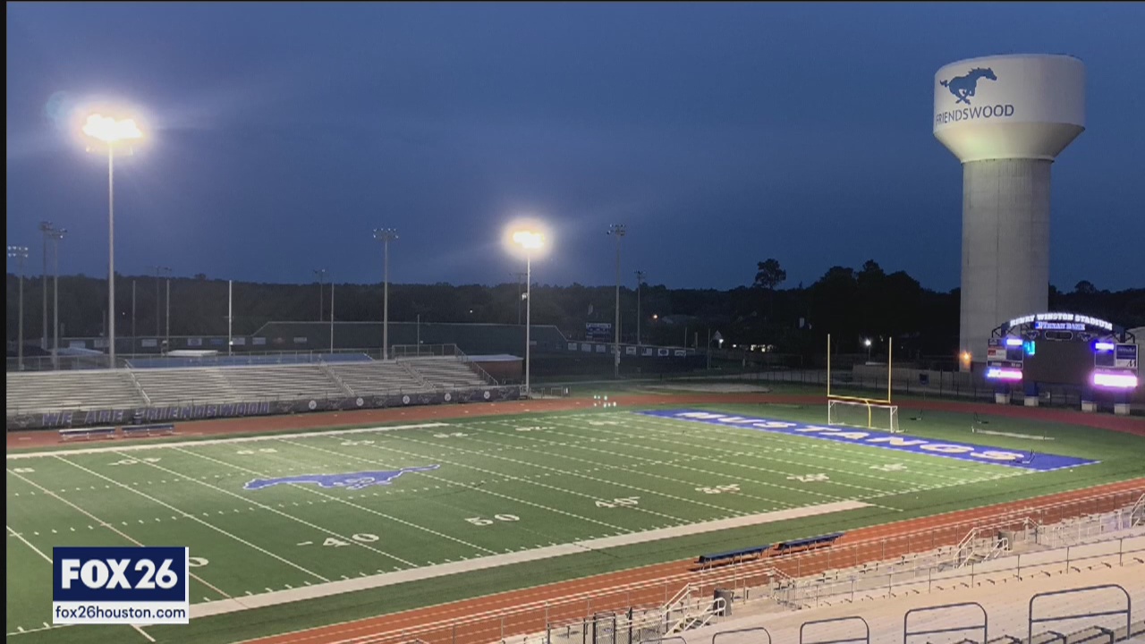 Friday night lights with a twist in Friendswood