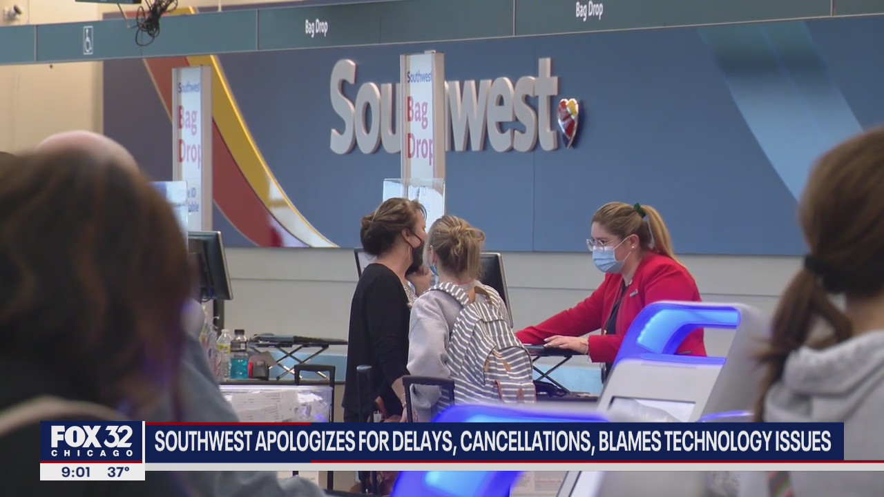 Technical problems strand thousands of Southwest Airlines passengers in Chicago, nationwide