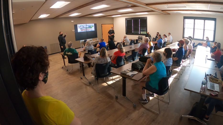 Bay View neighbors talk crime prevention