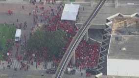 UAW strike: Negotiations continue on as neither side backs down from fight