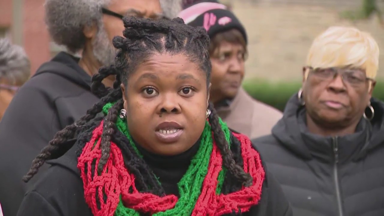 Chicagoans call out city leaders for migrant-housing plan