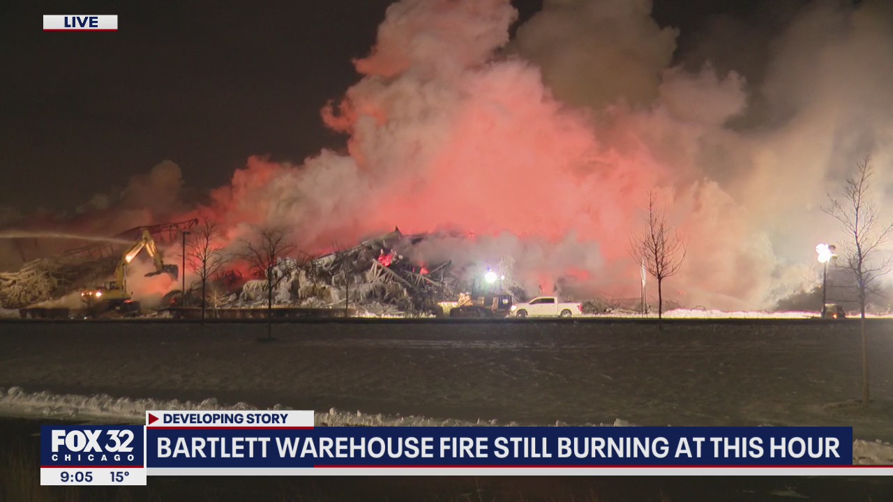 Bartlett warehouse fire still burning Friday night | FOX 32 Chicago