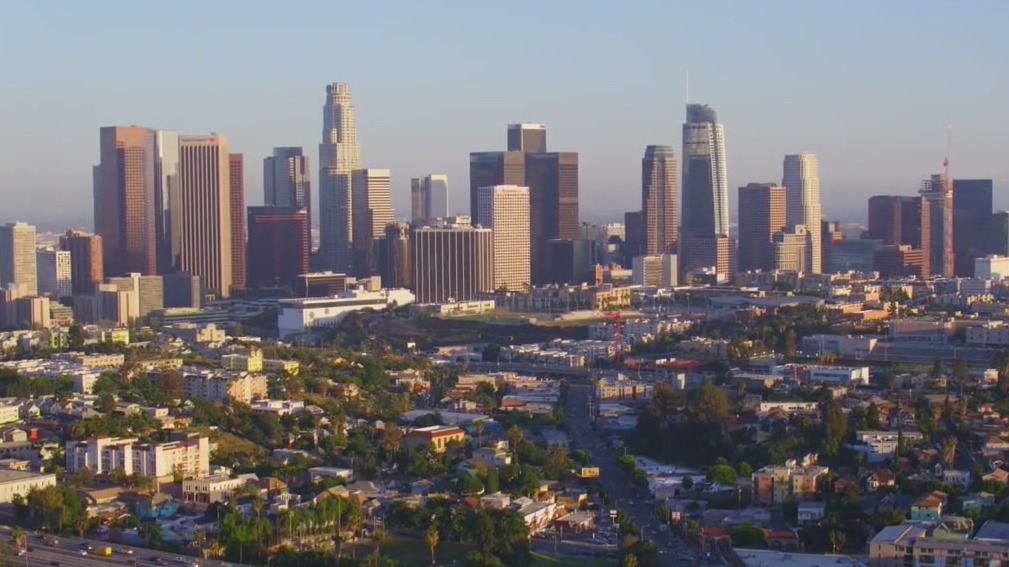 Super Bowl LVI to draw 'way north' of 100,000 people to Los Angeles, organizer says