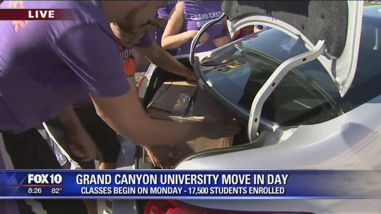 Move-in day at Grand Canyon University