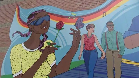 New mural unveiled at West Side career center