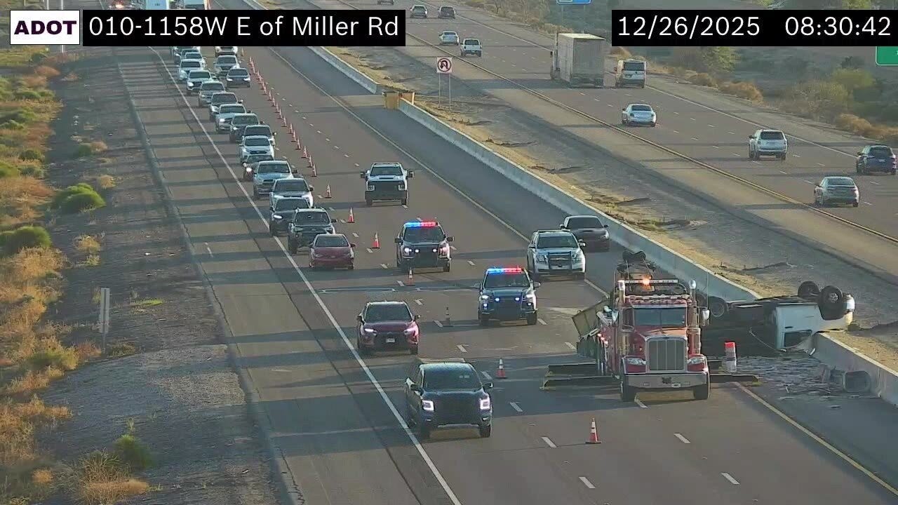 Rollover crash disrupts I-10 traffic: DPS