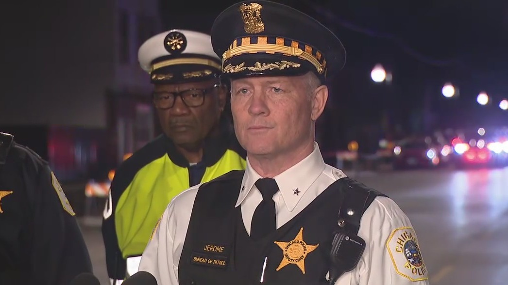 Chicago police give update on mass shooting
