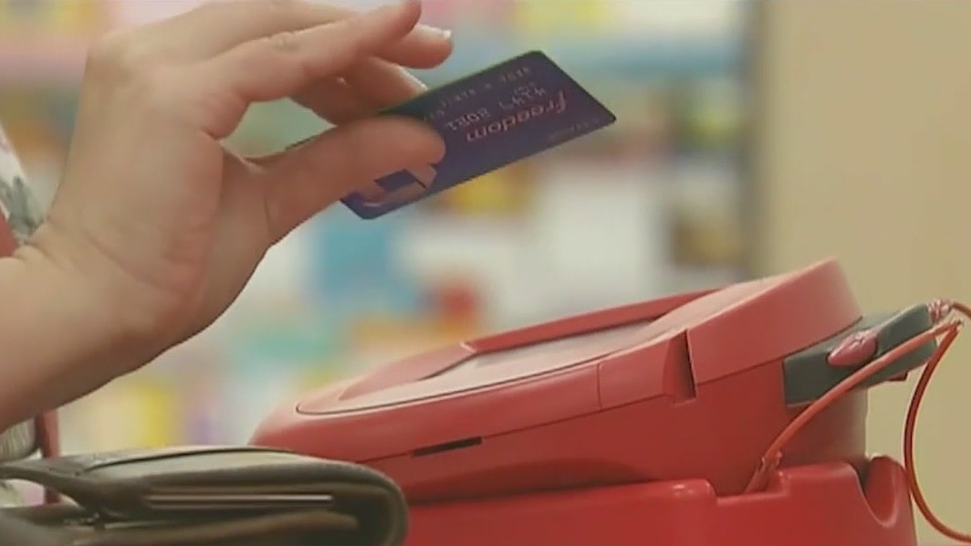 Judge stops credit card late fee cap