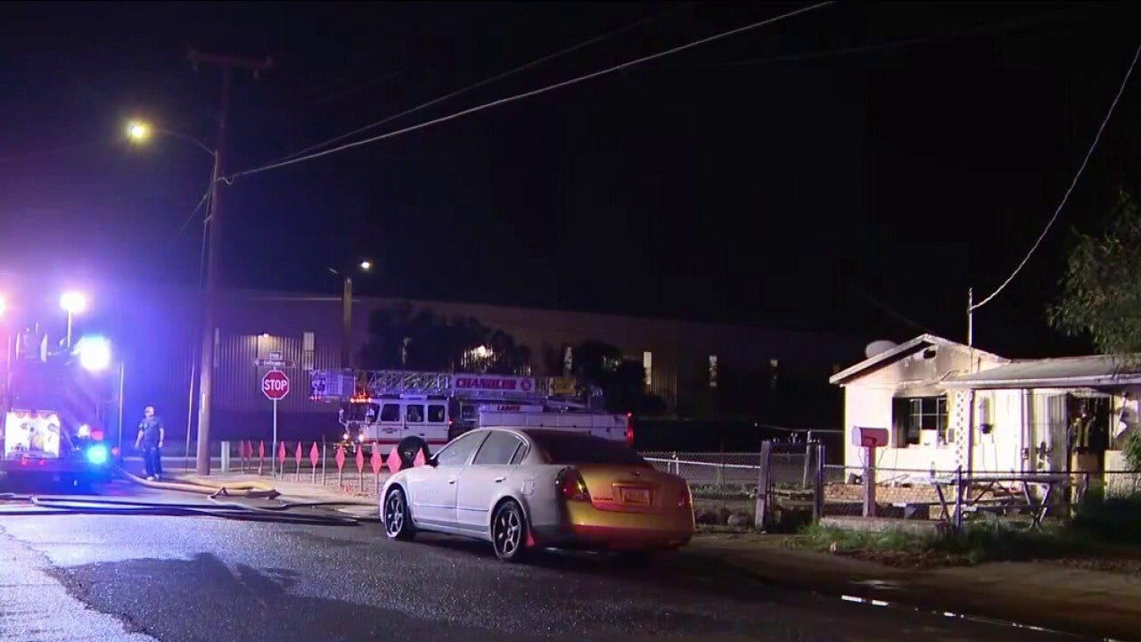 House fire breaks out in Chandler