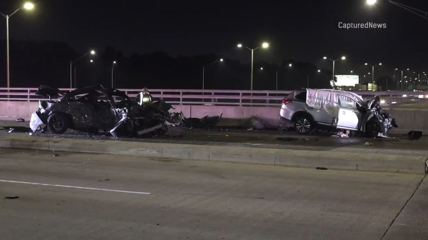 At least 2 cars involved in overnight crash near Tri-State in Markham