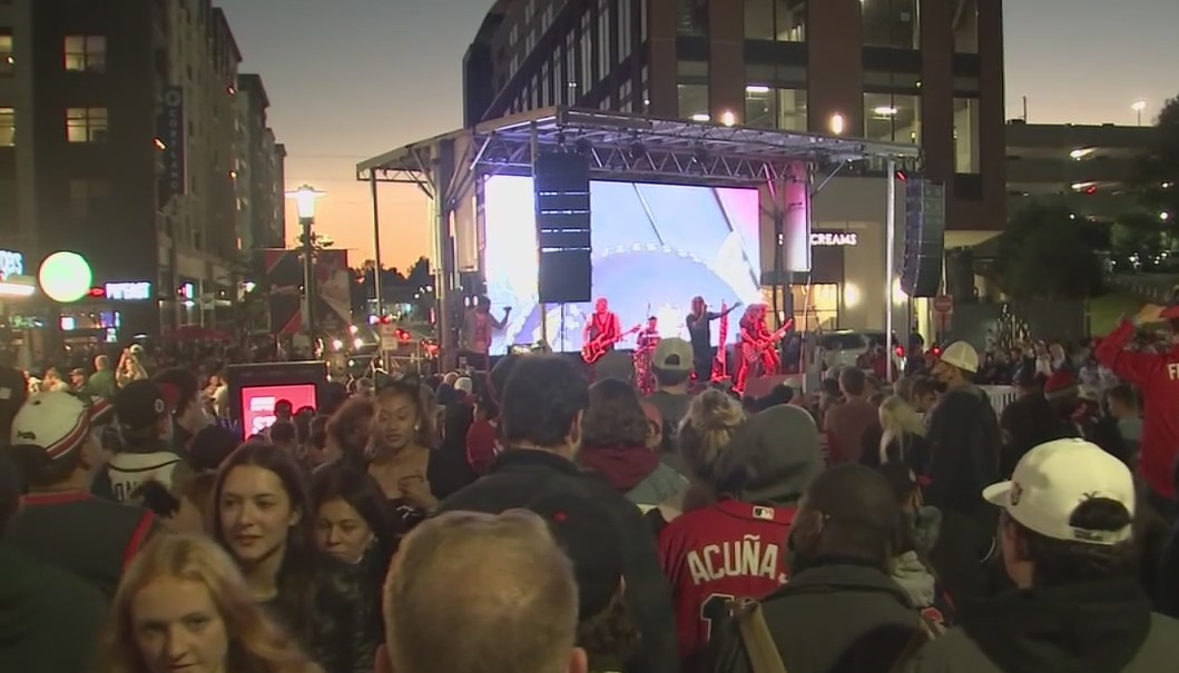 Astros fans excited, looking forward to Game 6 of the World Series