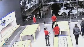 8 arrested in Oakland in connection to Apple store robberies