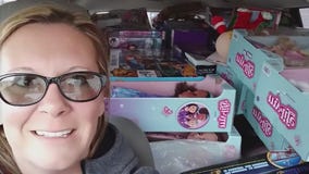 Chicagoans' "Help a Mere Stranger" Facebook group lends a helping hand to thousands