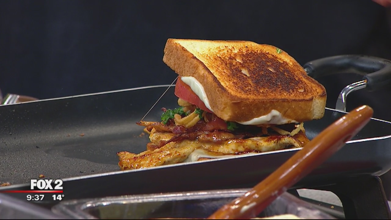 Souper Bowl's chicken sandwich recipe