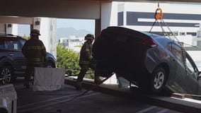 Dangling car in Santa Monica